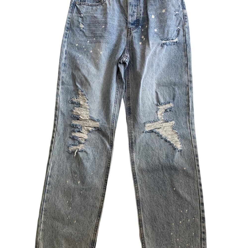 *No boundaries Women's Size 5 Mom Jeans High Waist Distressed Light Wash Denim